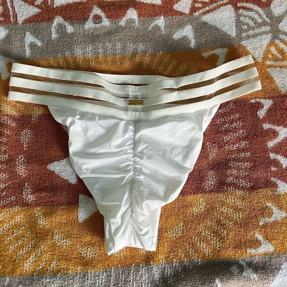 SHEER ADDICTION BEACH BUNNY BIKINI BOTTOM!! - Picture 3 of 4